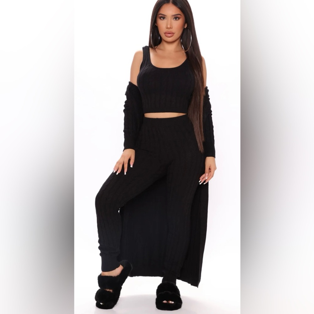 Fashion nova 3 piece sweater set, XL